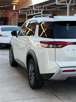 نيسان باثفايندر